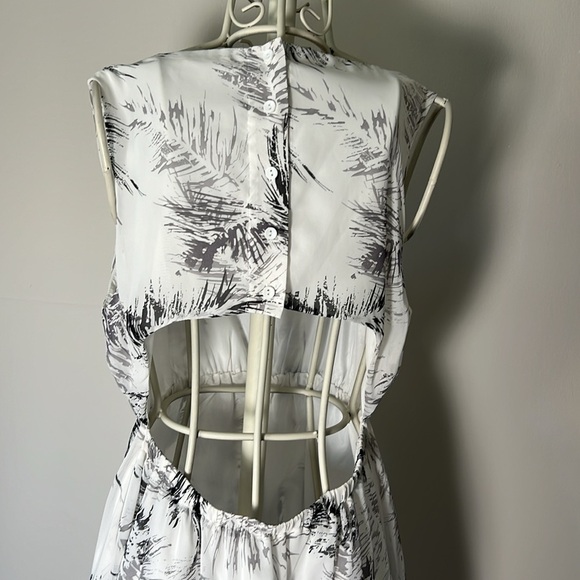 Molly Bracken hi-low open back dress - Picture 5 of 8